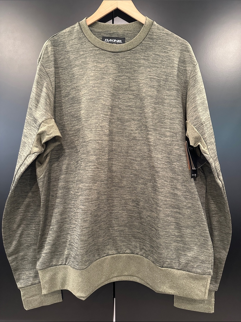 NEW Dakine Men’s Liberator Lightweight Crewneck Sweatshirt in Peat Green Heather